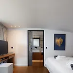 Mika Villa
